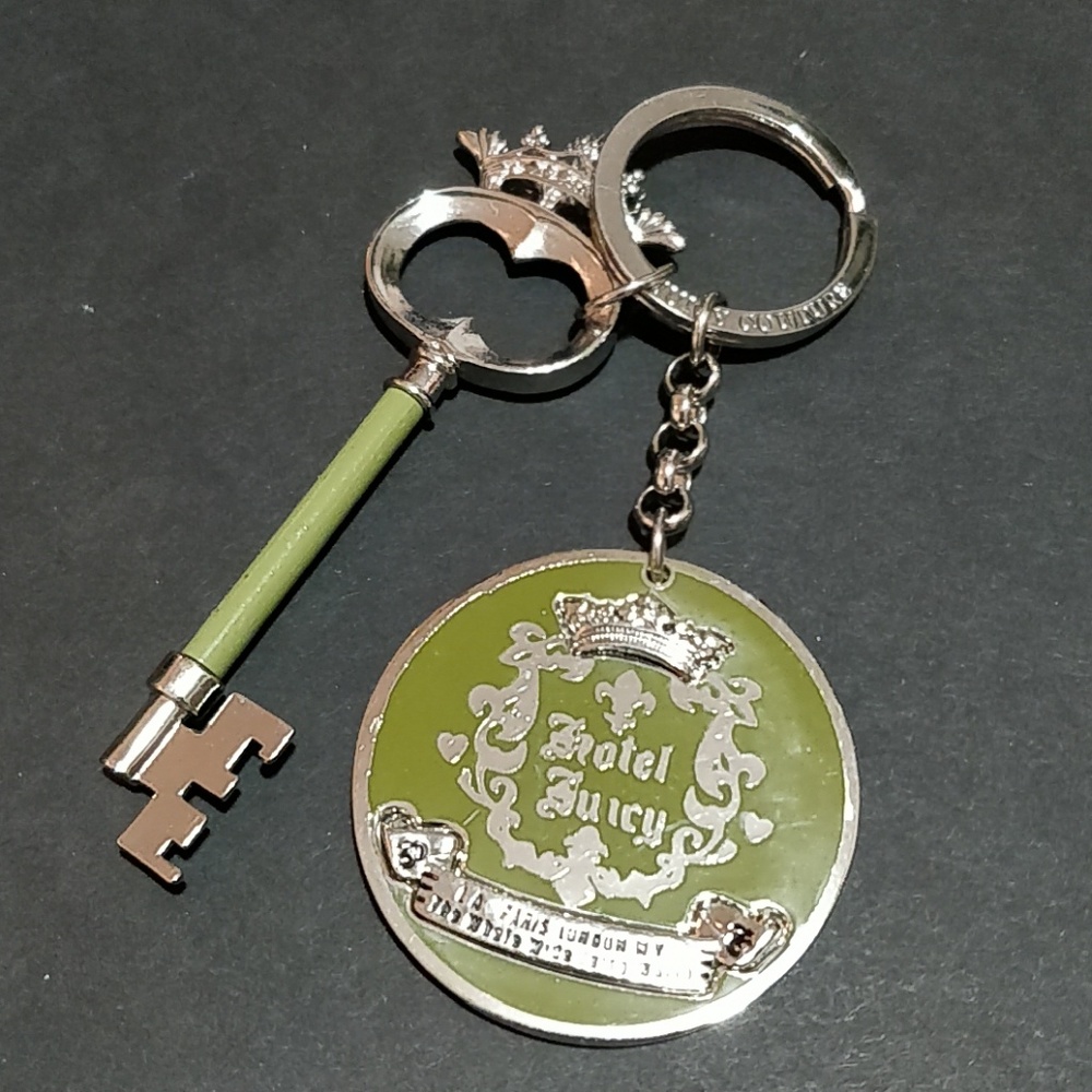 SOLD! *Juicy Couture Hotel Keychain Key Fob - Picture 1 of 5